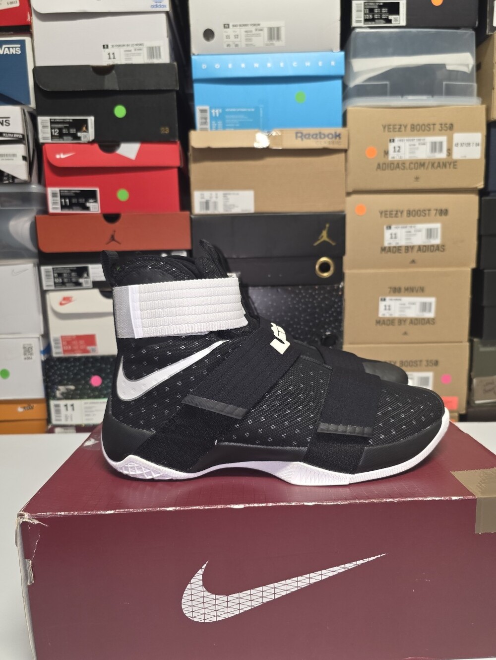 Nike LeBron Soldier 10 'TB' Sz 12